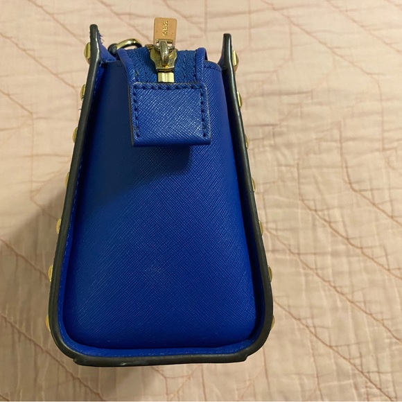 Michael Kors Royal Blue Crossbody with Gold Studs - Picture 4 of 7
